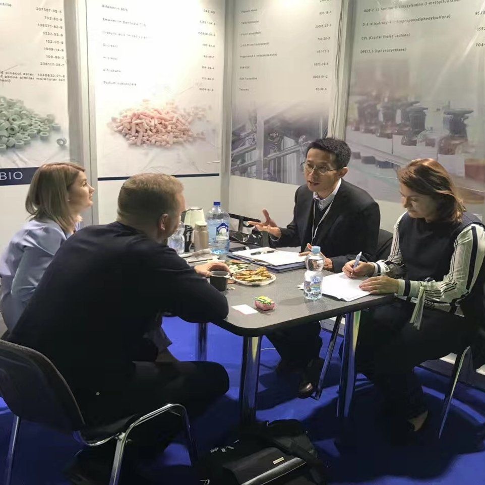 Salicylamide Powder CAS 65-45-2 99% for Antipyretic Analgesic Rubber Additive